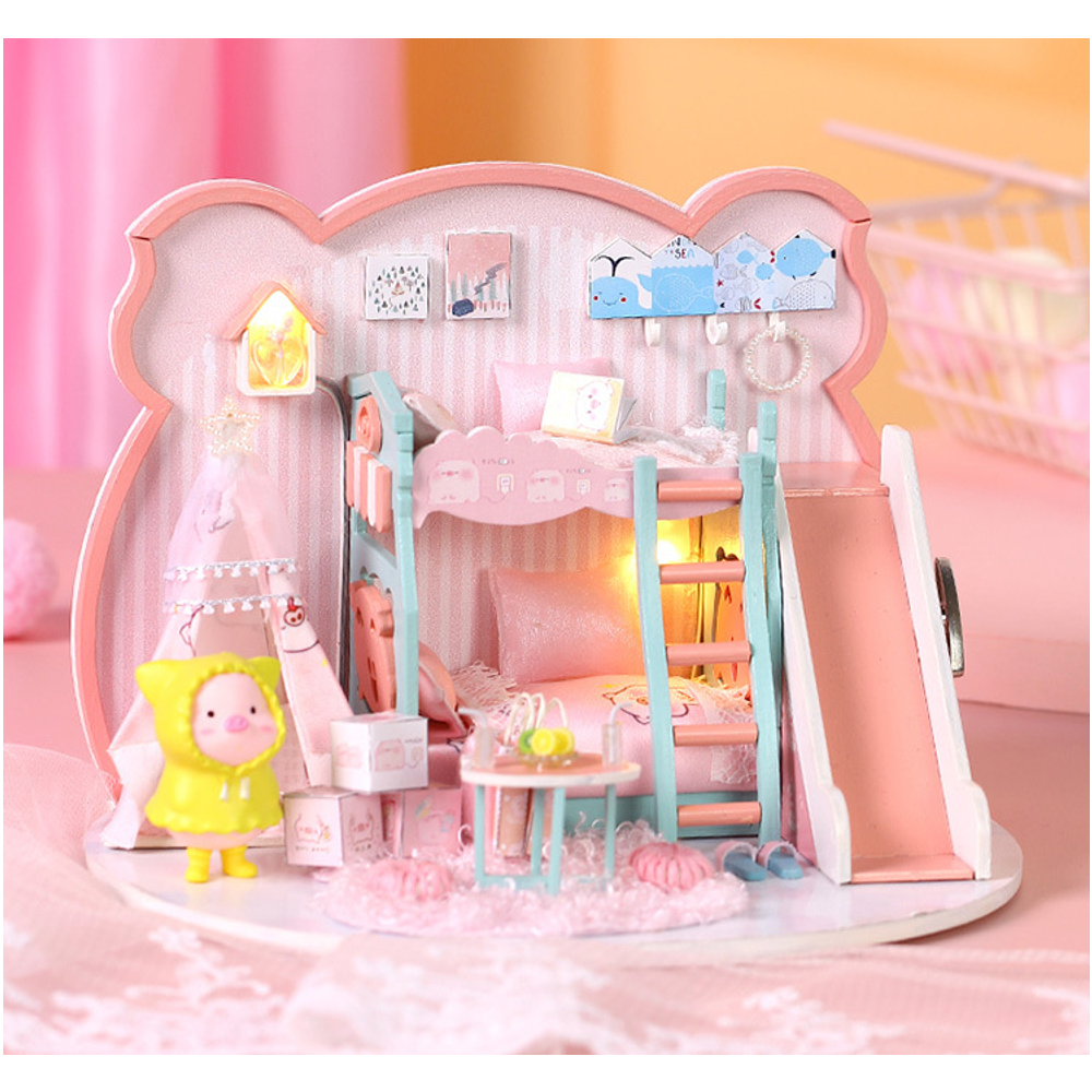 Iie Create P-003 Pig Girl DIY Assembled Doll House With Dust Cover With Furniture Indoor Toys