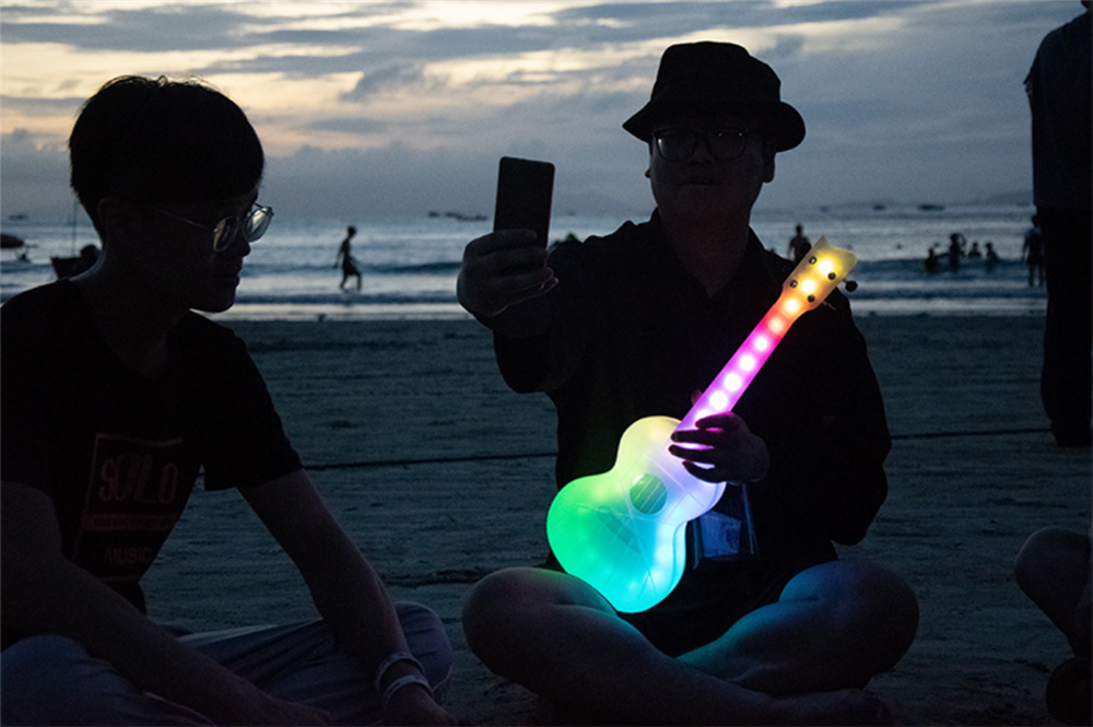 SOLO 23 Inch Concert Unique LED Lighting Smart Ukelele Anti-Broken Polycarbonate Ukulele with Bag