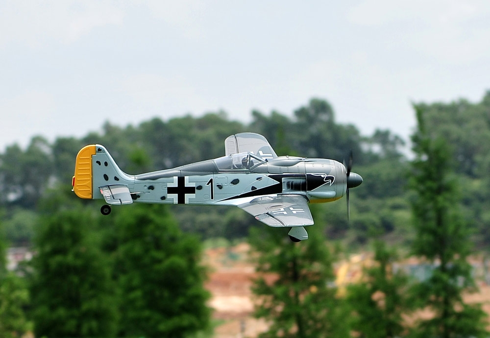 TopRC Focke-Wulf FW-190 Würger (Shrike) 1200mm/47in EPO Electric Warbird Scale RC Airplane KIT/PNP