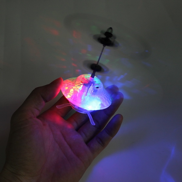 Handheld UFO Hover Toy – TY510, Light Up, Lands In Hand, Kids Flying Toy